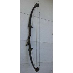 Vintage Bear camouflage compound bow 50" long 