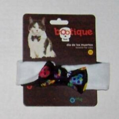 Petco Bootique Cat Bow Tie Collar with Skull Print Halloween Dog 10" Neck