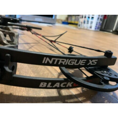 BlackOut Intrigue XS Compound Bow Right Handed #MH