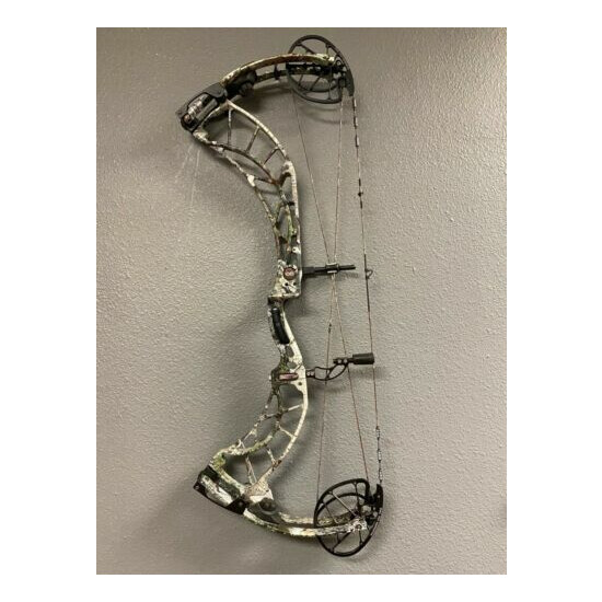 USED Mossy Oak Obsession Bows Fixation 6XP w/ Custom Strings image {1}