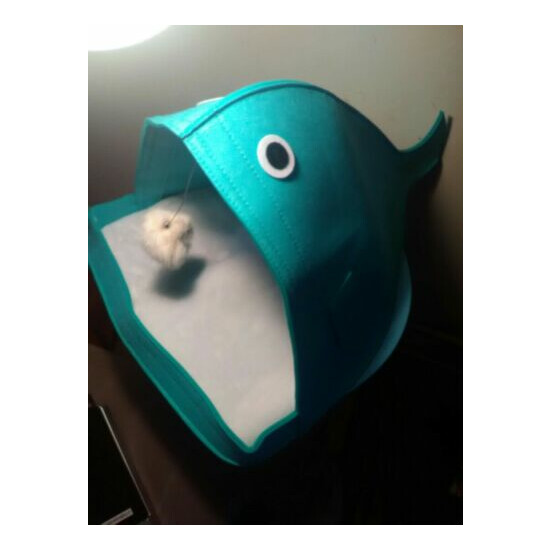 New super cute angelfish pet house is perfect for your kitty , comfortable, soft image {3}