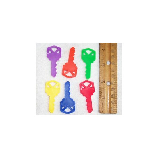 12 Plastic Keys Parrot Bird Toy parts craft image {1}
