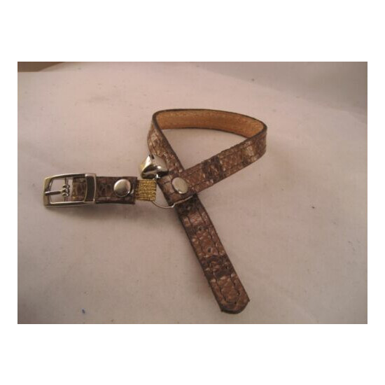 LEATHER BROWN/CREAM SNAKE CAT COLLAR image {7}