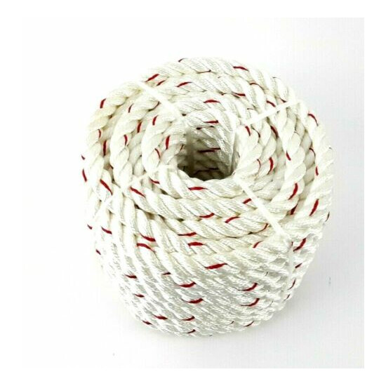 Twisted Polyester Rope 1/2 inch by 50 Feet 378 Pound Load Limit UV Resistant  Thumb {2}