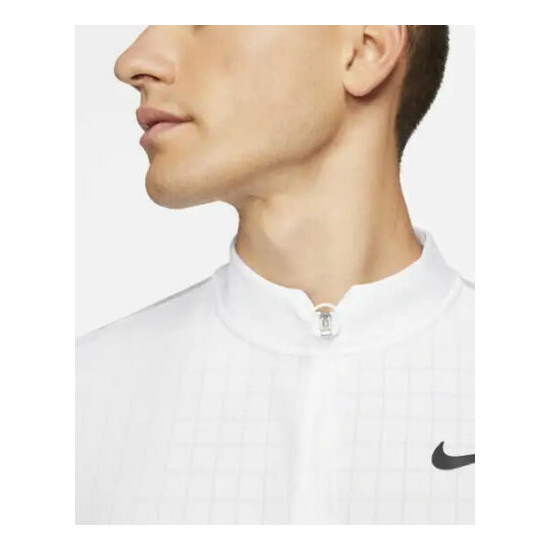 NikeCourtDri-FIT Advantage Mens 1/2 Zip Tennis Top White Size Medium CV2866-100 image {2}
