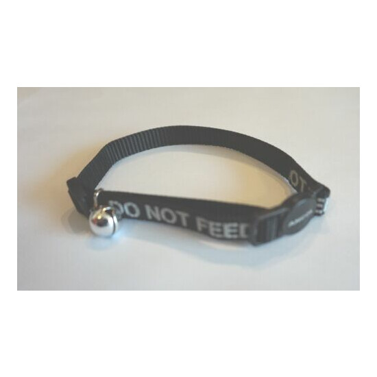 DO NOT FEED REFLECTIVE BLACK ANCOL SAFETY RELEASE CLIP CAT COLLAR AND BELL image {2}