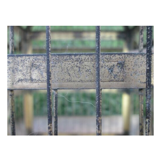 Vintage Hendryx Brass Pagoda Top Wire Bird Cage w Screens & Doors image {7}
