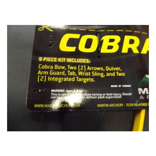 Martin Archery Cobra Youth Bow Set Right or Left Hand 137C 10 to 20 lbs draw 44" image {4}