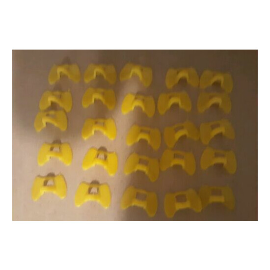 100 pcs. Pinless slip on Peepers Pheasant Chicken Poultry Game Bird Blinders  image {1}