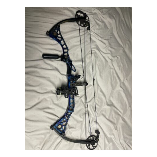 mathews solocam compound bow 31 Inch Draw Great gift idea for all occasions