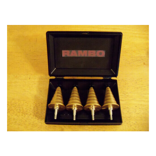  RAMBO 2 Movie Prop Replica Explosive Box & Arrow Tips, Hoyt image {1}